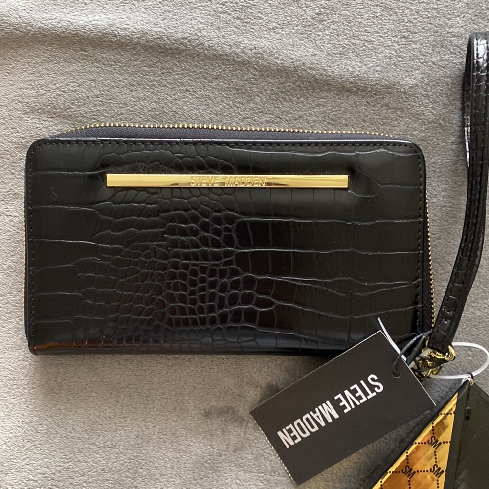 NWT Steve Madden Crocodile Wallet/Wristlet